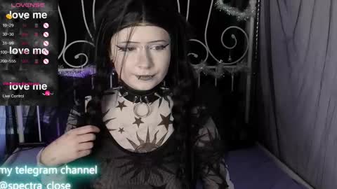 Snapshot of will_vand0m chatting on 12/18/25, 07:47 Your virtual girlfriend online show from 12/18/25, 07:47