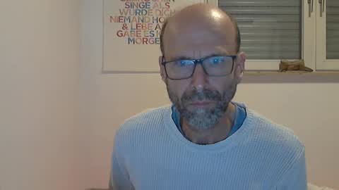 Lilian online show from 09/30/25, 08:36