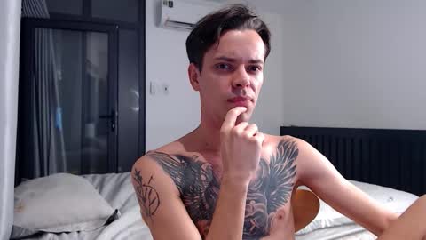 William online show from 10/16/25, 12:44