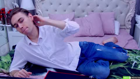 William online show from 11/01/25, 03:08