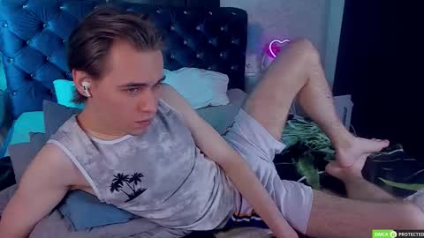 William online show from 11/27/25, 04:25