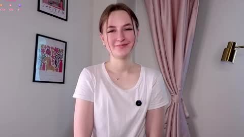 Snapshot of williapabey chatting on 06/08/26, 04:02 Sarah online show from 06/08/26, 04:02