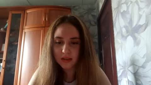 Snapshot of williekuske chatting on 06/16/26, 01:25 Aria online show from 06/16/26, 01:25