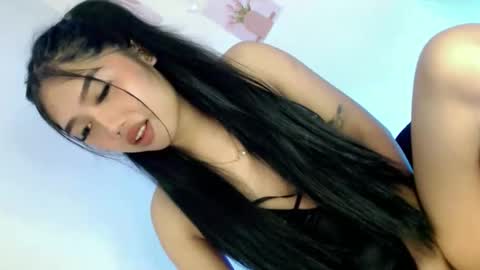 LE XI online show from 02/26/26, 09:03