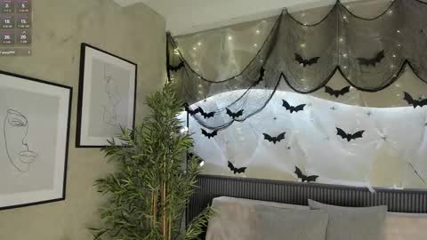 Ms Willow online show from 10/23/25, 12:37