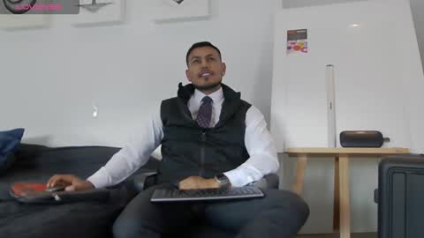 Will Sandler online show from 12/19/25, 08:27