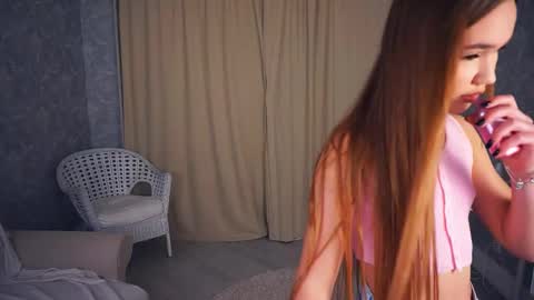 My name is Mia online show from 10/05/25, 05:55