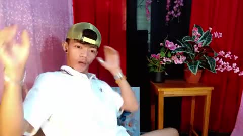 Snapshot of win_boy chatting on 07/12/26, 01:51 win_boy online show from 07/12/26, 01:51