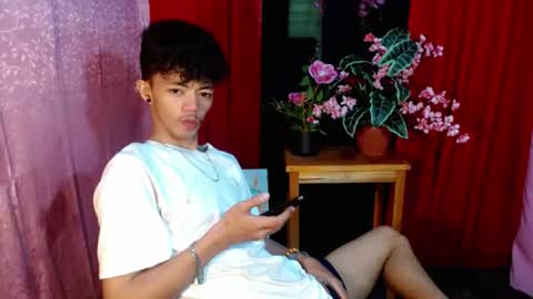Snapshot of win_boy chatting on 07/18/26, 07:23 win_boy online show from 07/18/26, 07:23