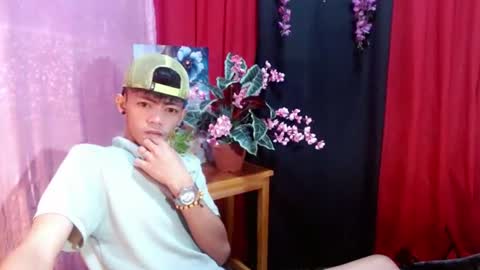 Snapshot of win_boy chatting on 07/28/26, 09:36 win_boy online show from 07/28/26, 09:36