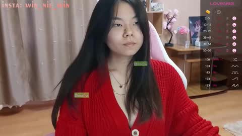 Winnie online show from 09/17/25, 06:04