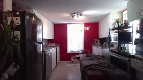 winebottle24 online show from 02/14/25, 02:33