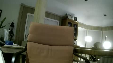 Snapshot of winedog2020 chatting on 05/29/26, 05:16 Gundja Man online show from 05/29/26, 05:16