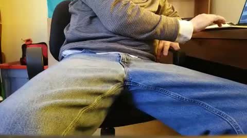 Winertzo29 online show from 12/15/25, 04:00