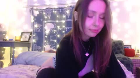 Eevie online show from 12/14/24, 01:28