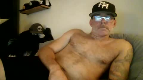 wingnutt765733 online show from 10/17/25, 06:05