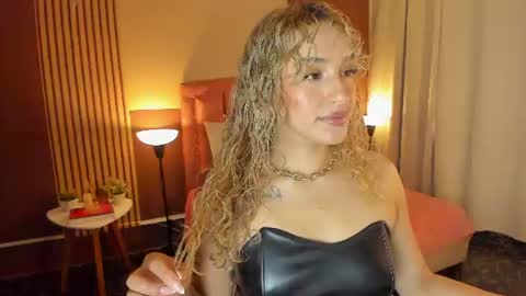 Wini Fer online show from 07/23/26, 02:04