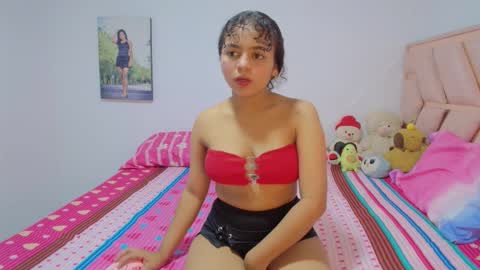  Winnifer Gonzalez  online show from 02/26/26, 03:16