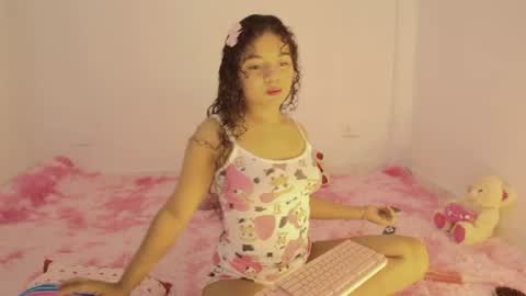 Snapshot of winnifer_gonzalez chatting on 07/30/26, 03:38 Winnifer Gonzalez online show from 07/30/26, 03:38
