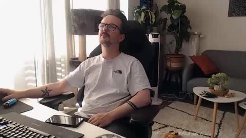 cream36 online show from 04/25/26, 05:21