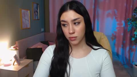Snapshot of winonna_ryder chatting on 03/25/26, 09:59 Lola online show from 03/25/26, 09:59