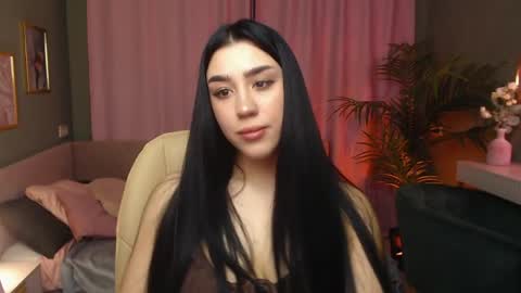 Snapshot of winonna_ryder chatting on 04/08/26, 07:41 Lola online show from 04/08/26, 07:41