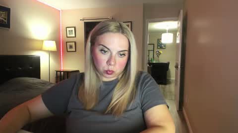 Winter Miracle online show from 11/02/25, 04:04