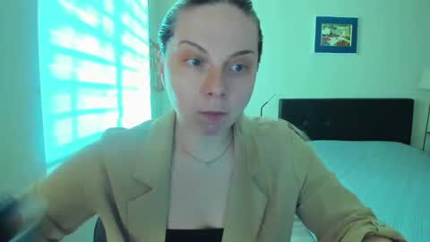 Winter Miracle online show from 04/05/26, 04:37