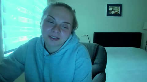 Winter Miracle online show from 04/19/26, 12:22