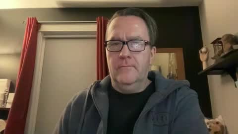 Snapshot of wintyr chatting on 12/12/24, 12:48 wintyr online show from 12/12/24, 12:48