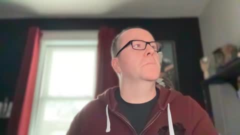 Snapshot of wintyr chatting on 02/15/25, 07:28 wintyr online show from 02/15/25, 07:28