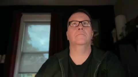 Snapshot of wintyr chatting on 10/13/25, 10:32 wintyr online show from 10/13/25, 10:32