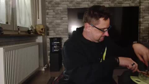 Dirty online show from 11/10/25, 08:30