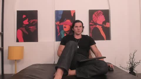 Snapshot of wiston_cox chatting on 05/19/26, 02:12 Wiston online show from 05/19/26, 02:12