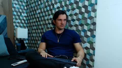 Snapshot of wiston_cox chatting on 05/27/26, 02:25 Wiston online show from 05/27/26, 02:25
