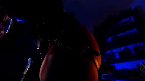 Snapshot of witch_fiona chatting on 09/11/25, 08:09 Goddess of two strapons - Mr. long Don Mr. Pinky online show from 09/11/25, 08:09