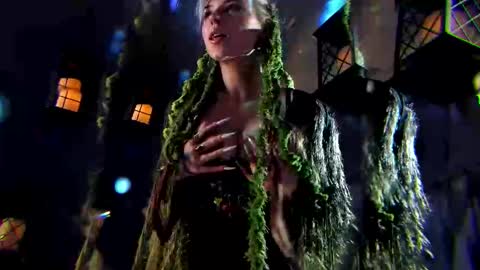 Snapshot of witch_fiona chatting on 10/30/25, 08:09 Goddess of two strapons - Mr. long Don Mr. Pinky online show from 10/30/25, 08:09