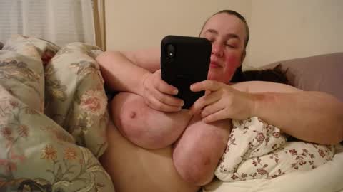 Annie online show from 02/25/25, 04:57