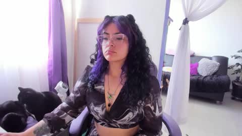     Luna Violeta  A r t i s t  online show from 10/02/25, 09:00