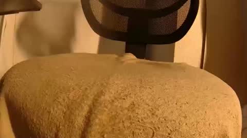 Snapshot of withbothhandsplease chatting on 02/05/26, 01:49 Mater online show from 02/05/26, 01:49