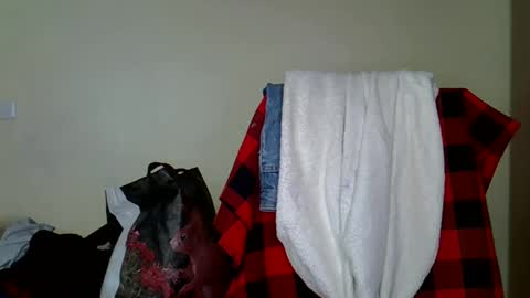 girlie o online show from 01/22/25, 05:49