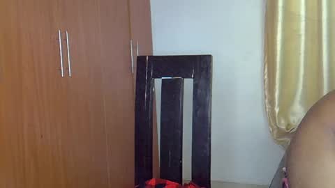 girlie o online show from 02/21/25, 04:18