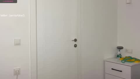 Wlademar online show from 02/12/25, 01:19