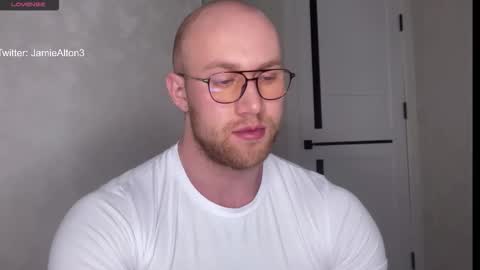 Wlademar online show from 11/24/25, 04:45