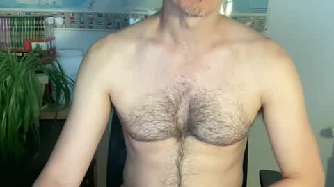 Snapshot of wladsexy88 chatting on 05/13/26, 08:01 Wladsexy88 online show from 05/13/26, 08:01