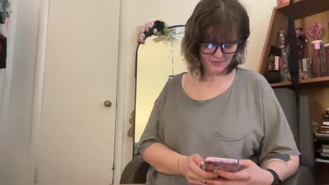 Moth online show from 03/07/25, 05:06