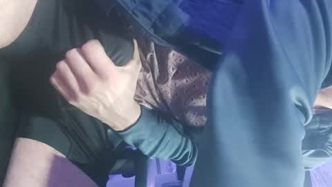 wnhz27 online show from 12/23/24, 02:45