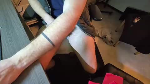 wnhz27 online show from 01/03/25, 04:00