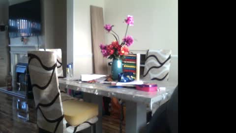 Snapshot of wobble444 chatting on 02/05/25, 09:25 wobble444 online show from 02/05/25, 09:25