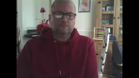 Snapshot of wobble444 chatting on 11/18/25, 11:14 wobble444 online show from 11/18/25, 11:14